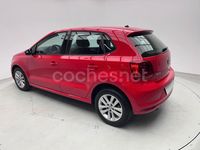 Usado VW Polo Advance 90 CV (66 kW) 2016 Rojo Berlina