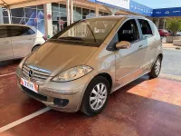 Usado Mercedes A150 Elegance 95 CV (69 kW) 2006 Gris / plata Monovolumen