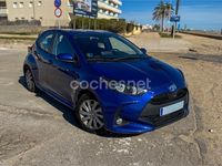Usado Toyota Yaris Hybrid Active 116 CV (85 kW) 2024 Azul Berlina