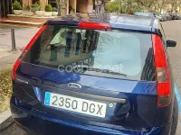 Usado Ford Fiesta 80 CV (58 kW) 2005 Azul Utilitario