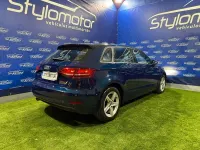 Usado Audi A3 Sportback Sport 110 CV (80 kW) 2018 Azul Utilitario