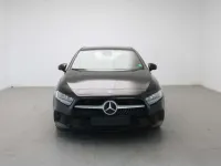 Usado Mercedes A180 109 CV (80 kW) 2020 Negro Utilitario