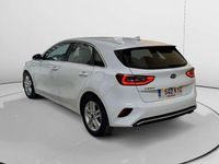 Usado Kia Ceed 120 CV (88 kW) 2019 Blanco Utilitario