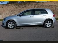 Usado VW Golf VII Advance 105 CV (77 kW) 2014 Gris / plata Berlina