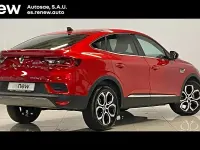 Usado Renault Arkana Zen 140 CV (102 kW) 2022 Rojo SUV