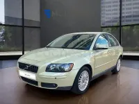 Usado Volvo S40 Momentum 140 CV (102 kW) 2006 Beige Berlina