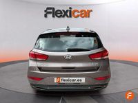 Usado Hyundai i30 110 CV (80 kW) 2023 Gris