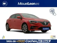 Usado Renault Mégane IV Zen 140 CV (102 kW) 2021 Rojo Utilitario