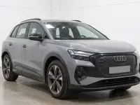 Usado Audi Q4 e-tron S-Line 219 kW (299 CV) 2023 Gris SUV