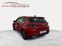 Usado Hyundai i30 100 CV (73 kW) 2024 Rojo Familiar