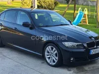 Käytetty BMW 320 177 HP (130 kW) 2009 Musta Sedan