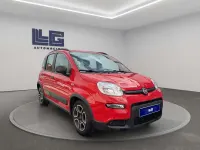 Usado Fiat Panda 69 CV (50 kW) 2022 Rojo Utilitario