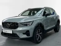 Usado Volvo XC40 Plus 163 CV (119 kW) 2025 Gris / plata SUV