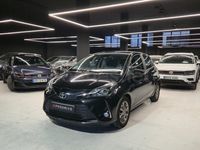 Usado Toyota Yaris Active 69 CV (50 kW) 2019 Negro Berlina