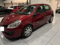 Usado Renault Clio II Authentique 75 CV (55 kW) 2007 Granate Berlina