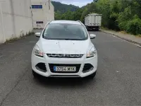Usado Ford Kuga Titanium 120 CV (88 kW) 2015 Blanco SUV
