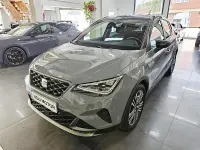 Usado Seat Arona FR 115 CV (84 kW) 2025 Gris / plata SUV