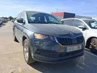 Usado Skoda Karoq Ambition 150 CV (110 kW) 2022 Blanco SUV