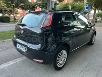 Usado Fiat Punto Easy 69 CV (50 kW) 2013 Negro Utilitario