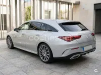 Usado Mercedes CLA200 Shooting Brake 150 CV (110 kW) 2020 Gris / plata Familiar