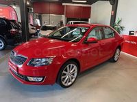 Usado Skoda Octavia Ambition 105 CV (77 kW) 2014 Rojo Utilitario