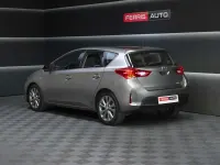 Usado Toyota Auris Hybrid Advance 136 CV (100 kW) 2013 Beige Utilitario