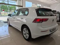 Usado VW Golf VIII 116 CV (85 kW) 2021 Blanco Berlina