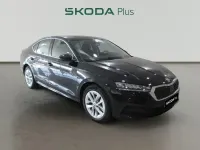 Usado Skoda Octavia Selection 110 CV (80 kW) 2024 Negro Berlina