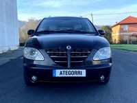 Usado Ssangyong (KGM) Rodius 165 CV (121 kW) 2007 Negro Monovolumen