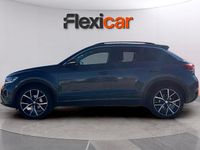 Usado VW T-Roc Life 116 CV (85 kW) 2023 Gris SUV