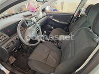 Usado Toyota Corolla Sol 116 CV (85 kW) 2005 Gris / plata Berlina