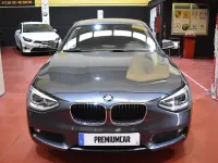 Usado BMW 118 150 CV (110 kW) 2015 Gris / plata Utilitario