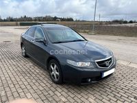 Usado Honda Accord Executive 140 CV (102 kW) 2005 Gris / plata Berlina