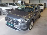 Usado VW T-Roc Life 116 CV (85 kW) 2022 Gris SUV