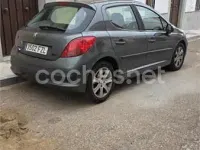 Usado Peugeot 207 Premium 90 CV (66 kW) 2008 Verde Berlina