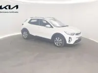 Usado Kia Stonic 101 CV (74 kW) 2025 Blanco SUV
