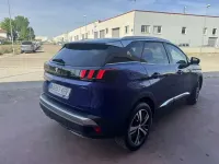 Usado Peugeot 3008 Style 120 CV (88 kW) 2017 Azul SUV