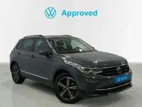 Usado VW Tiguan Life 150 CV (110 kW) 2021 Gris SUV