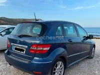 Usado Mercedes B180 109 CV (80 kW) 2008 Azul Monovolumen