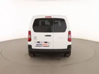 Usado Toyota Proace Verso Active 131 CV (96 kW) 2022 Blanco Familiar
