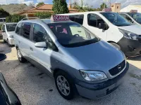 Usado Opel Zafira Elegance 100 CV (73 kW) 2002 Gris Monovolumen