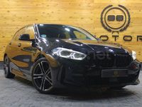 Usado BMW 118 Comfort Edition 150 CV (110 kW) 2022 Negro Utilitario