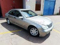 Usado Mercedes C180 Classic 143 CV (105 kW) 2003 Gris / plata Berlina