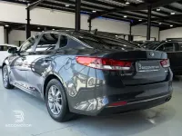 Usado Kia Optima 141 CV (103 kW) 2017 Gris / plata Berlina