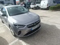 Usado Opel Corsa Elegance 102 CV (75 kW) 2022 Gris Utilitario