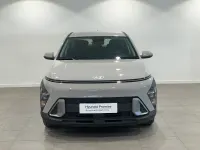Usado Hyundai Kona 129 CV (94 kW) 2025 Gris SUV