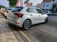 Usado VW Polo 95 CV (69 kW) 2021 Gris / plata Utilitario