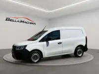 Usado Renault Kangoo 75 CV (55 kW) 2022 Blanco Monovolumen