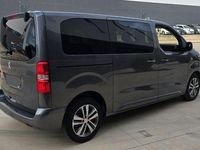 Usado Peugeot Traveller Allure 116 CV (85 kW) 2017 Gris Monovolumen