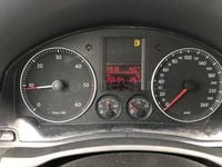 Usado VW Golf IV Highline 105 CV (77 kW) 2005 Blanco Berlina